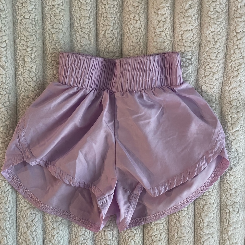 Like new! AZARHIA Steph shorts. Size 2-3.